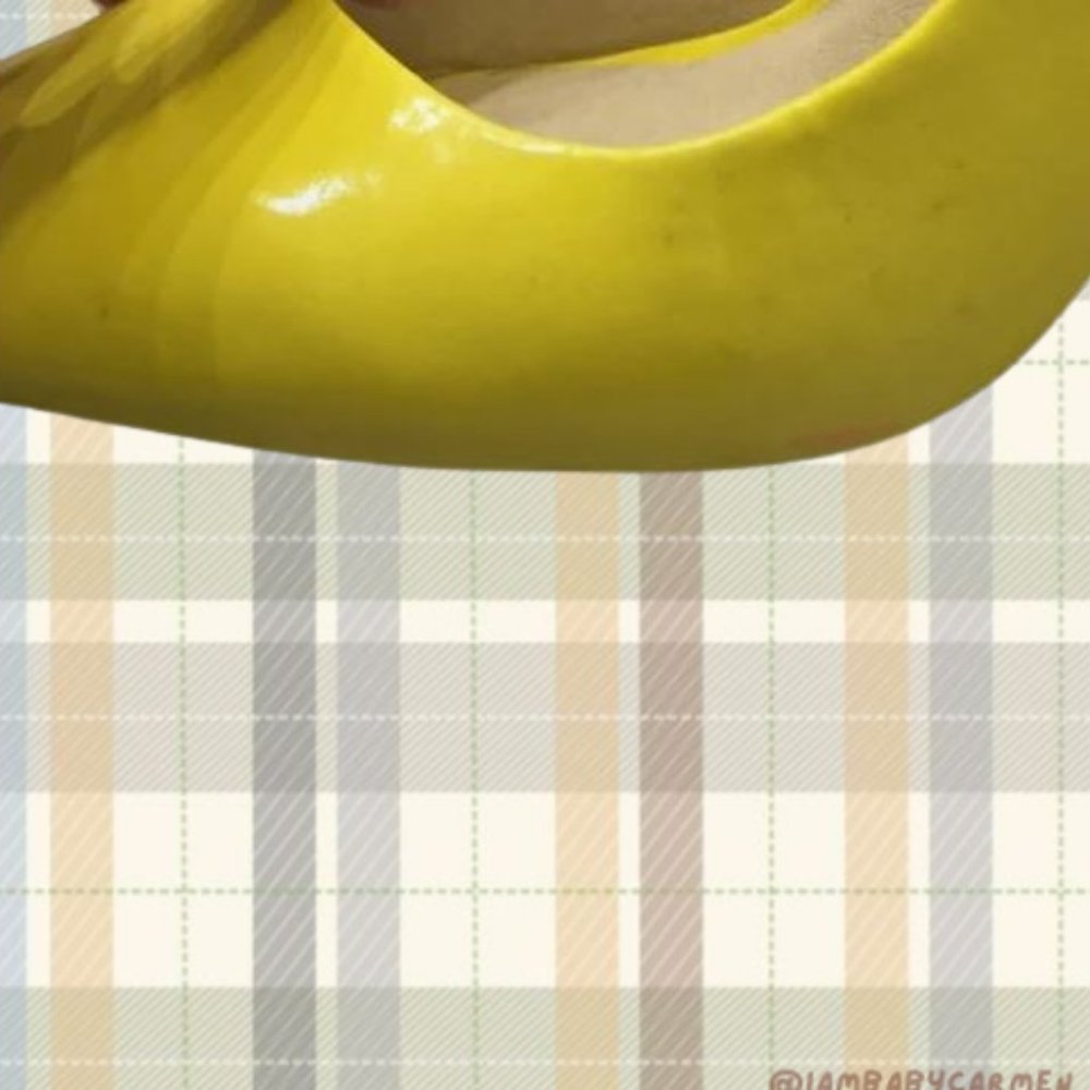 Yellow Pointed Toe Pumps - Picture 4 of 4